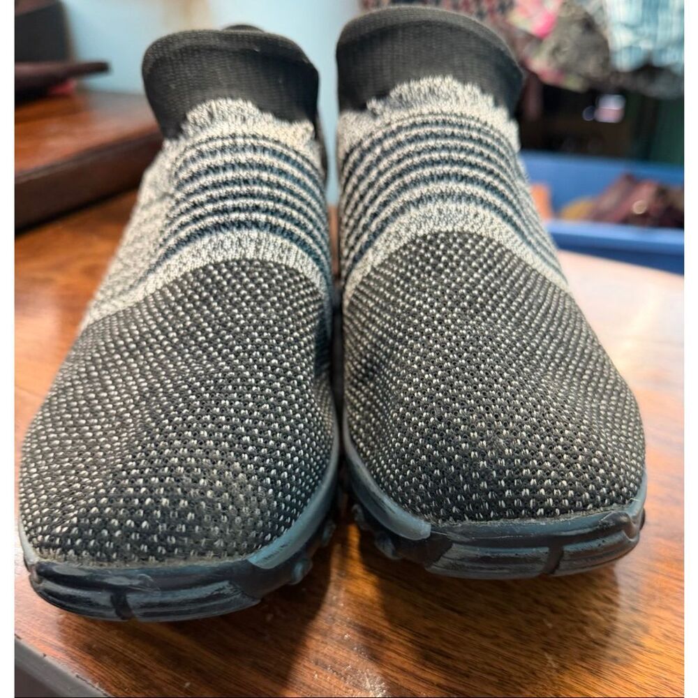 Gray Knit Breathable Slip On Sneakers Women’s Size 9 - Picture 4 of 8